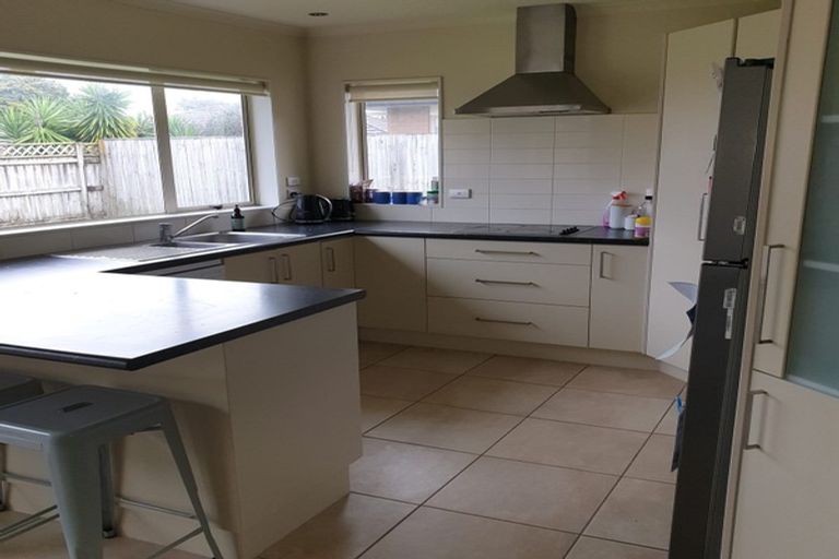 Photo of property in 20 Puketi Lane, Waiuku, 2123