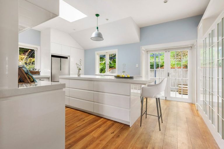 Photo of property in 26 Fitzroy Street, Wadestown, Wellington, 6012