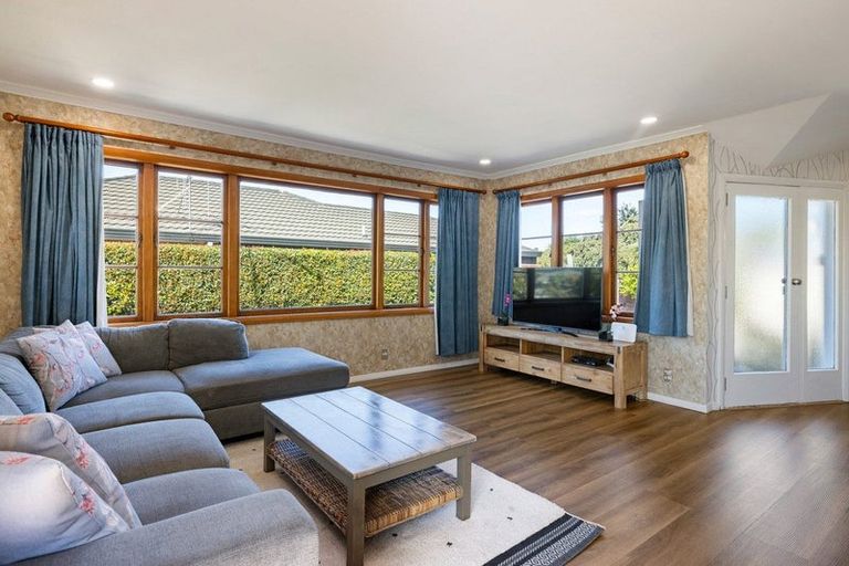 Photo of property in 52 Grosvenor Street, Cambridge, 3434