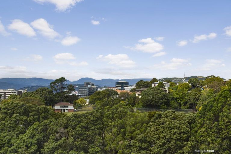 Photo of property in 24u4 Patanga Crescent, Thorndon, Wellington, 6011