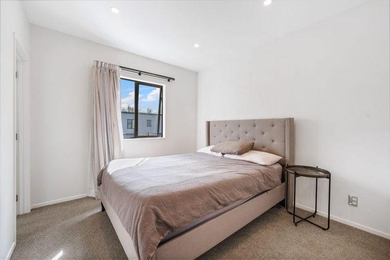 Photo of property in 4b Ahunga Road, Karaka, Papakura, 2113