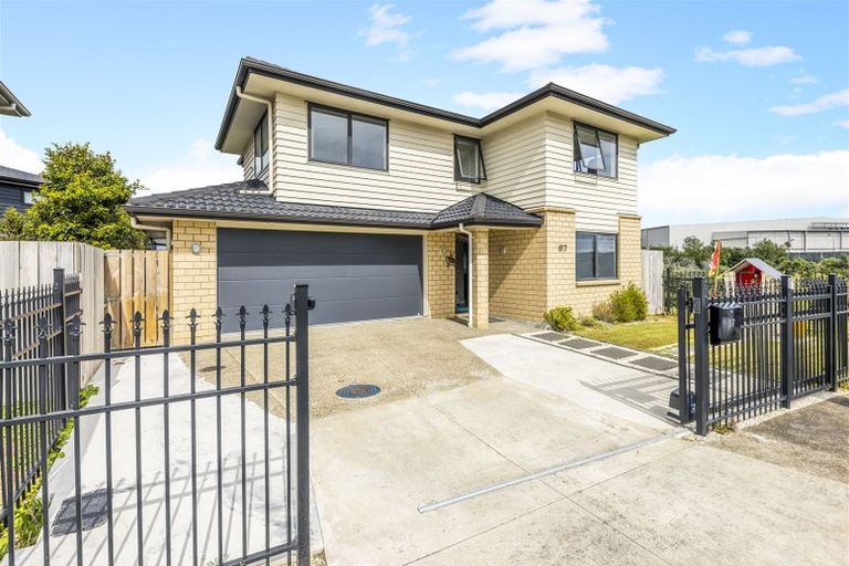 Photo of property in 87 Naylors Drive, Mangere, Auckland, 2022