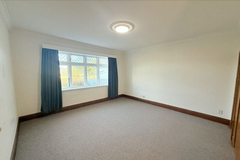 Photo of property in 72 Miro Street, Miramar, Wellington, 6022