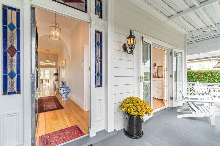 Photo of property in 58 Albert Road, Devonport, Auckland, 0624