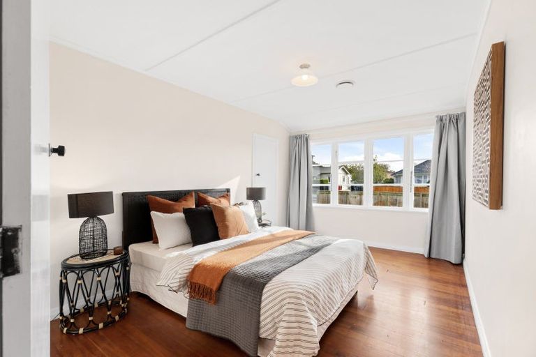 Photo of property in 2 Giesen Road, Feilding, 4702