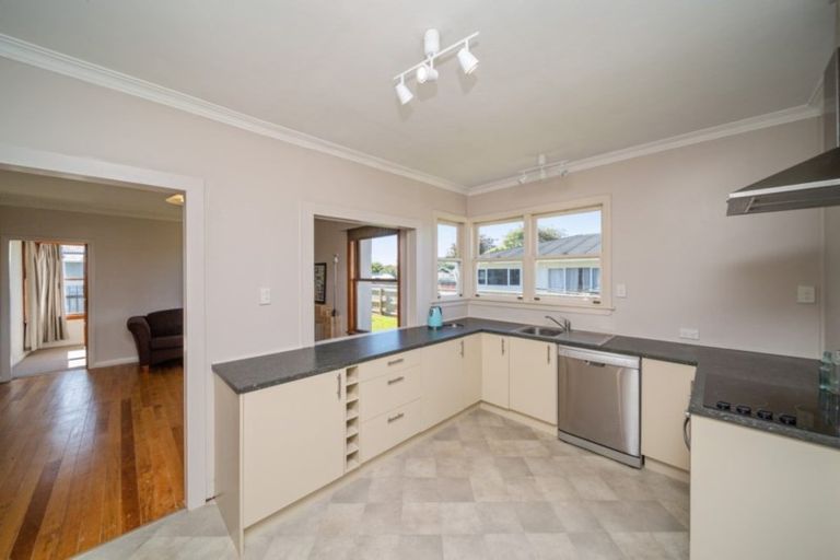 Photo of property in 10 Seyton Street, Stratford, 4332