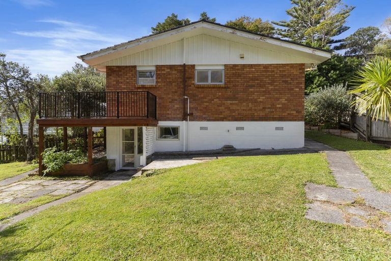 Photo of property in 2/26 Paramu Avenue, Birkdale, Auckland, 0626