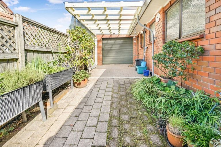 Photo of property in 98 Totara Drive, Pukete, Hamilton, 3200