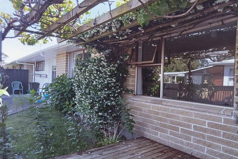 Photo of property in 25 Arawhata Road, Paraparaumu, 5032