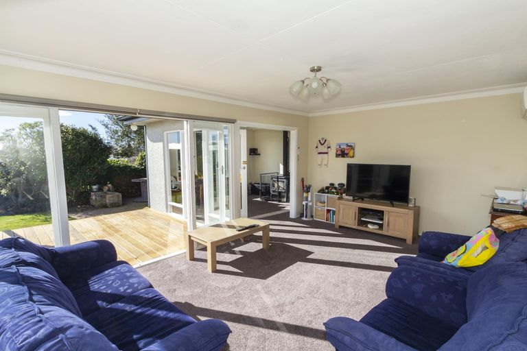 Photo of property in 76 Awamoa Road, Holmes Hill, Oamaru, 9401