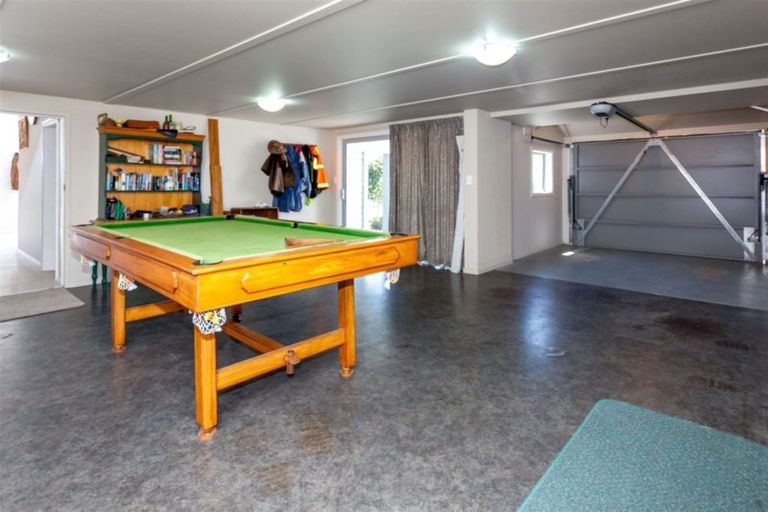 Photo of property in 115 Oratia Place, Onemana, Whangamata, 3691