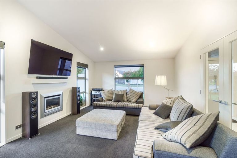 Photo of property in 5 Sterling Drive, Prebbleton, 7604