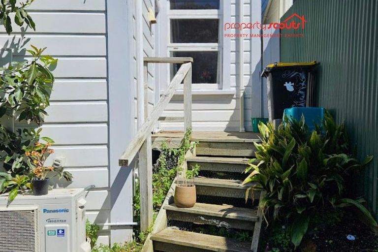 Photo of property in 99 Wallace Street, Mount Cook, Wellington, 6021
