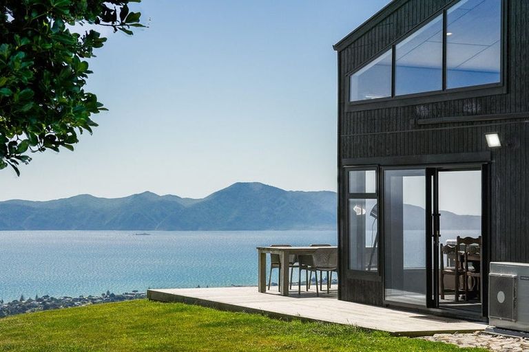 Photo of property in 198-200 Maungakotukutuku Road, Paraparaumu, 5032