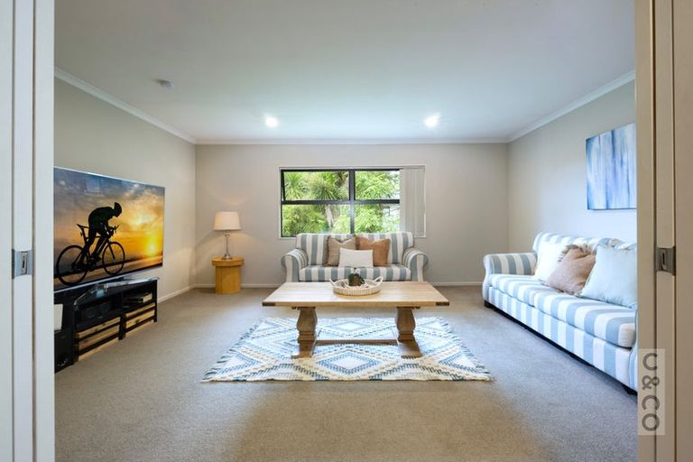 Photo of property in 9 Buttercup Place, Waimauku, 0812