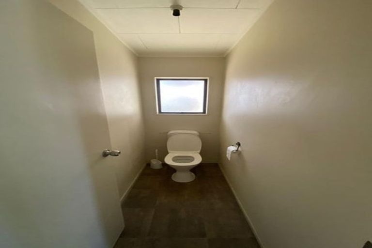 Photo of property in 19 Manuroa Road, Takanini, 2112