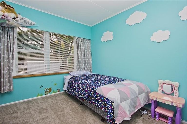Photo of property in 10 Gardiner Grove, Wainuiomata, Lower Hutt, 5014