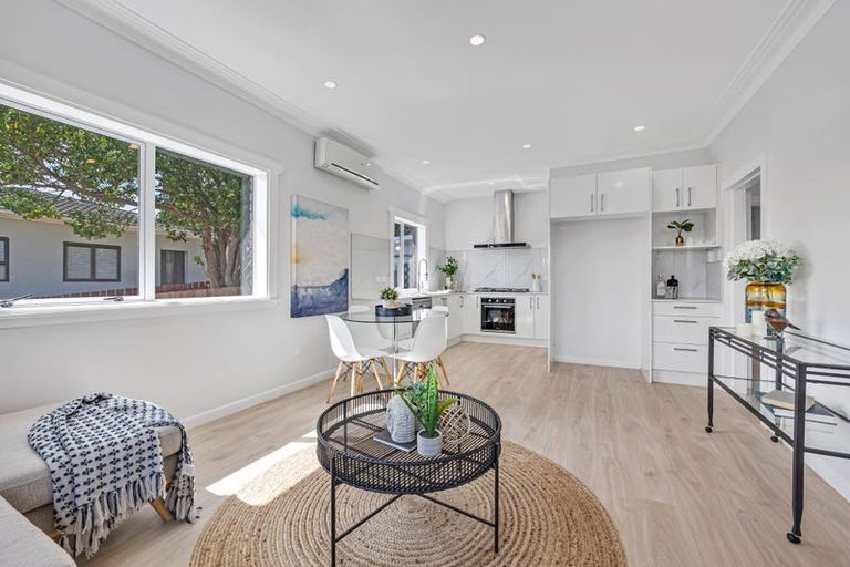 Photo of property in 1/11 George Street, Mangere East, Auckland, 2024