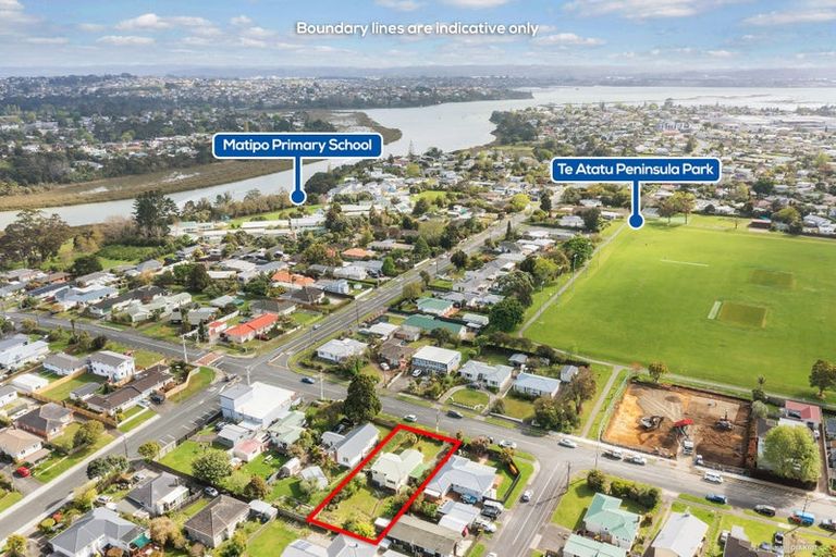 Photo of property in 104 Taikata Road, Te Atatu Peninsula, Auckland, 0610