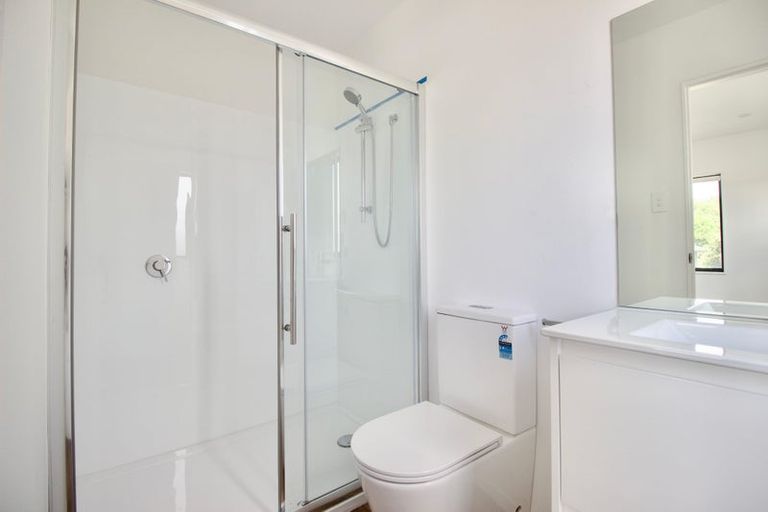 Photo of property in 111b Lancaster Road, Beach Haven, Auckland, 0626