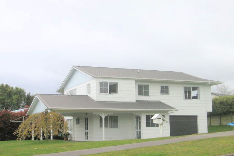 Photo of property in 16 Hindmarsh Drive, Rangatira Park, Taupo, 3330