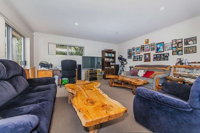 Photo of property in 30 Kellett Road, Ranui, Auckland, 0612