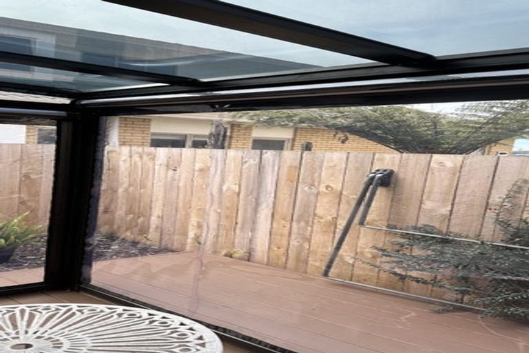 Photo of property in 216a Bucklands Road, Bucklands Beach, Auckland, 2012