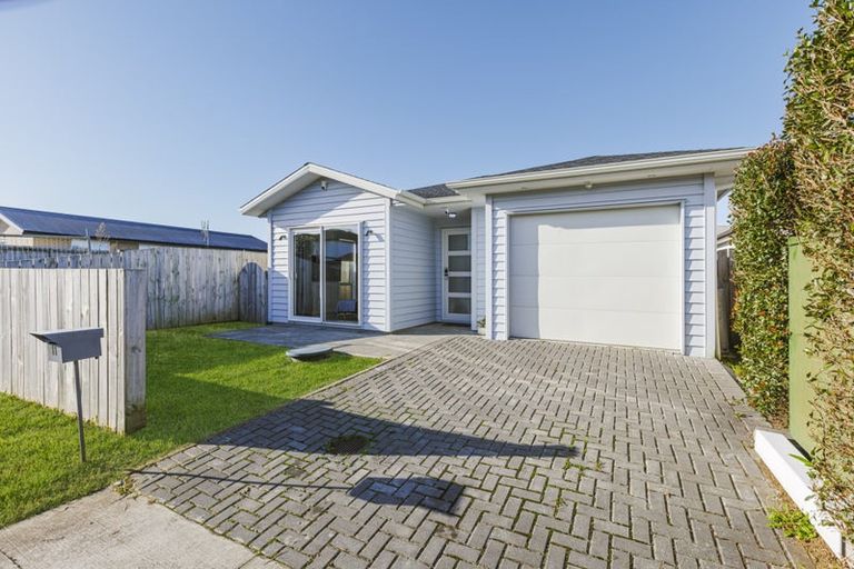 Photo of property in 11 Hemopo Street, Pukekohe, 2120