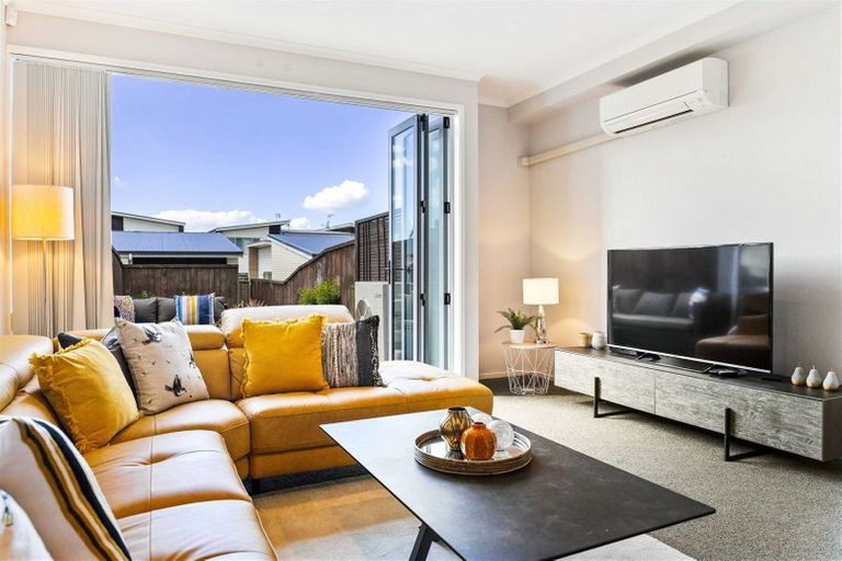 Photo of property in 16 Squadron Drive, Hobsonville, Auckland, 0616