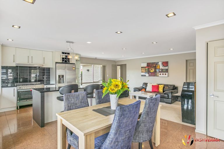 Photo of property in 20 Kestev Drive, Flat Bush, Auckland, 2016