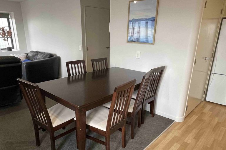 Photo of property in Westhaven Apartments, 13/127 Molesworth Street, Thorndon, Wellington, 6011