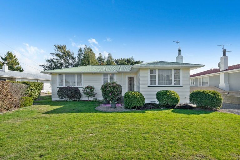 Photo of property in 9 Madden Place, Solway, Masterton, 5810