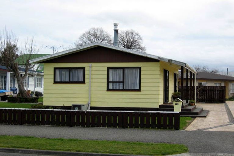 Photo of property in 10 Hogg Crescent, Masterton, 5810