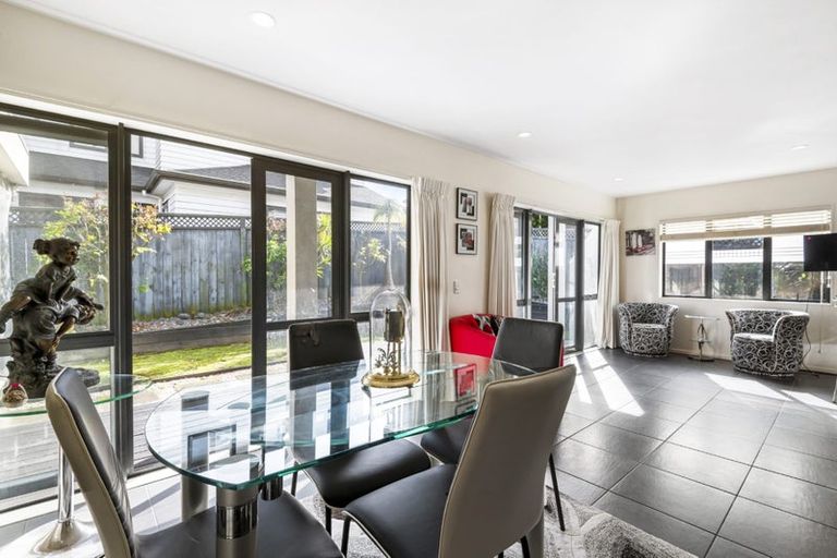 Photo of property in 2/81 Francis Street, Hauraki, Auckland, 0622