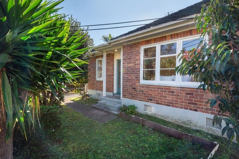 Photo of property in 9e Kerr Street, Devonport, Auckland, 0624
