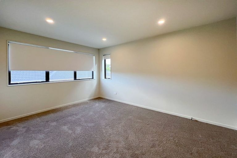 Photo of property in 46c Tiroroa Avenue, Te Atatu South, Auckland, 0610
