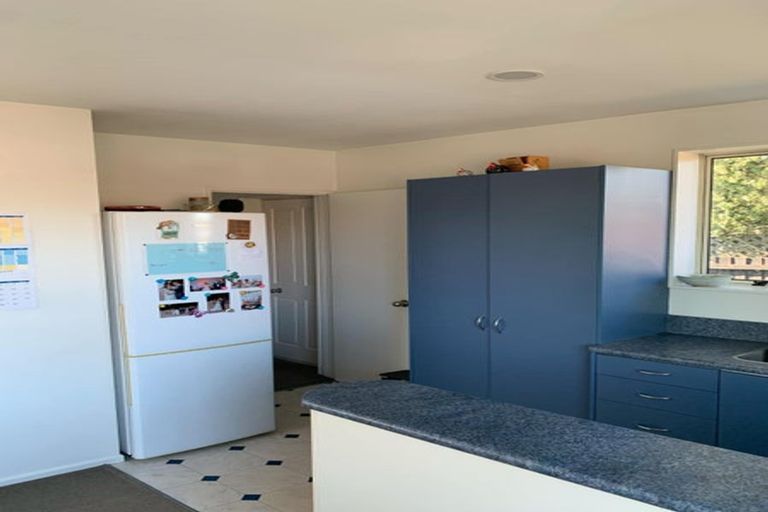 Photo of property in 25 Prestons Road, Redwood, Christchurch, 8051