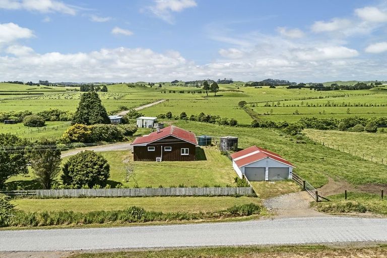 Photo of property in 99 Mangaotea Road, Ratapiko, Inglewood, 4390