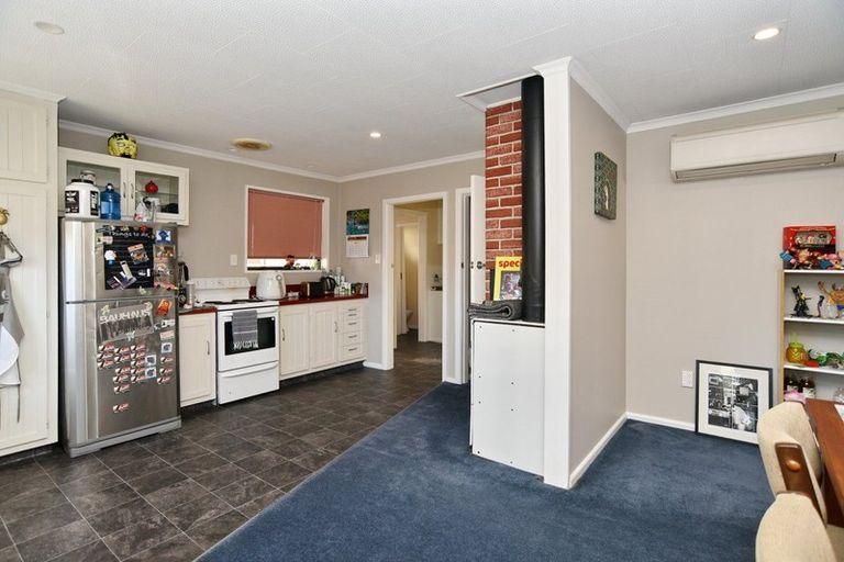 Photo of property in 5 Eders Road, Woodend, 7610