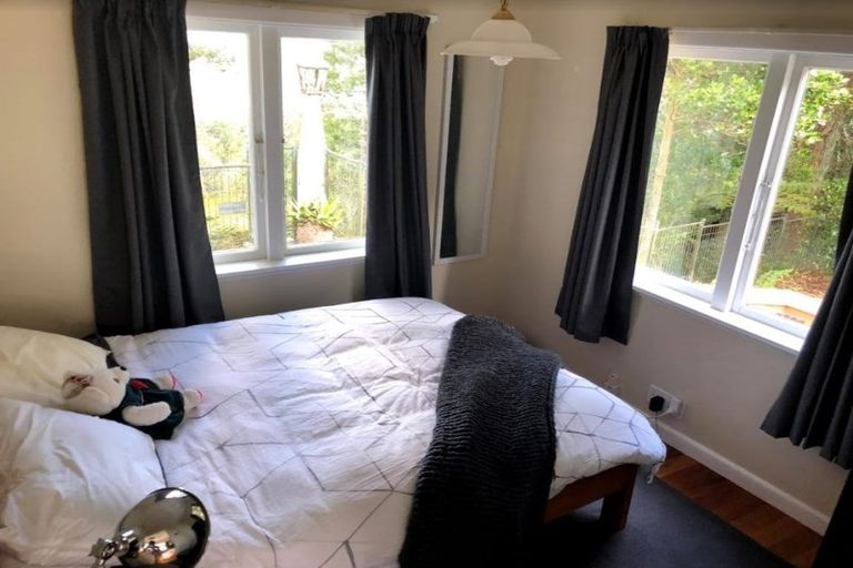 Photo of property in 114 Scenic Drive, Titirangi, Auckland, 0604