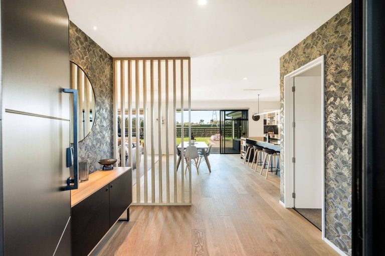 Photo of property in 19 Frank Ernest Crescent, Prebbleton, 7676