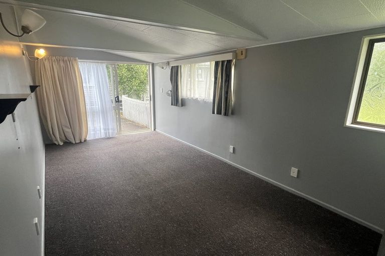 Photo of property in 6 Radnor Place, Highbury, Palmerston North, 4412