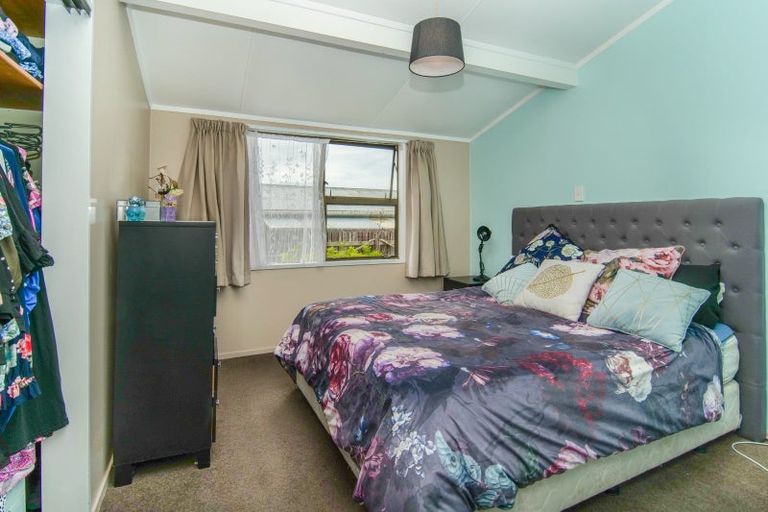 Photo of property in 120a Romilly Street, Westport, 7825