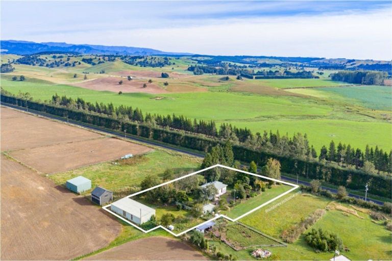 Photo of property in 97 Matheson Road, Tikokino, 4274