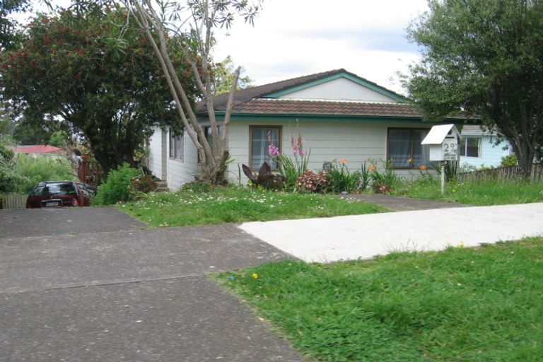 Photo of property in 29 Catkin Crescent, Papatoetoe, Auckland, 2025