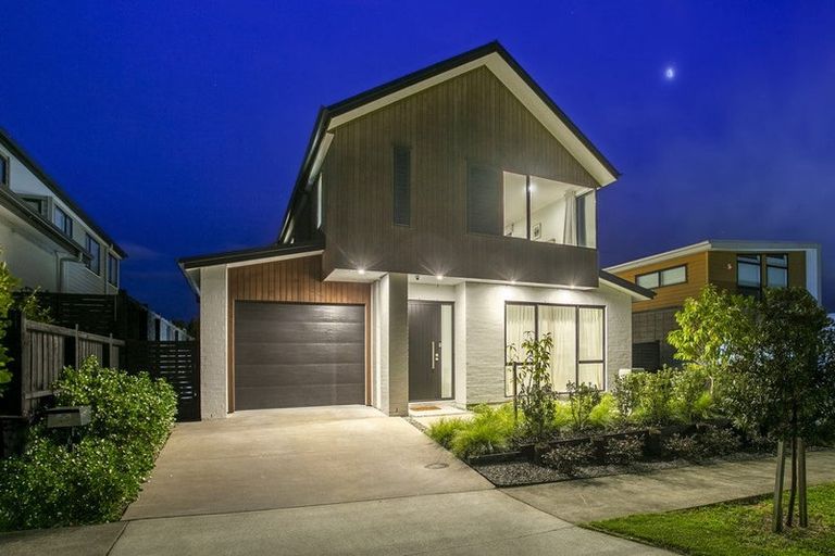 Photo of property in 6 Tai Crescent, Hobsonville, Auckland, 0616