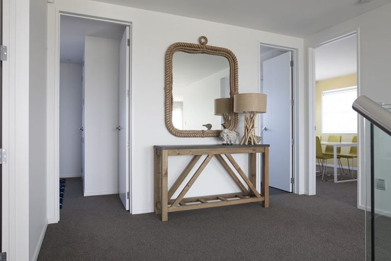 Photo of property in 4 Pheasant Close, Stanmore Bay, Whangaparaoa, 0932