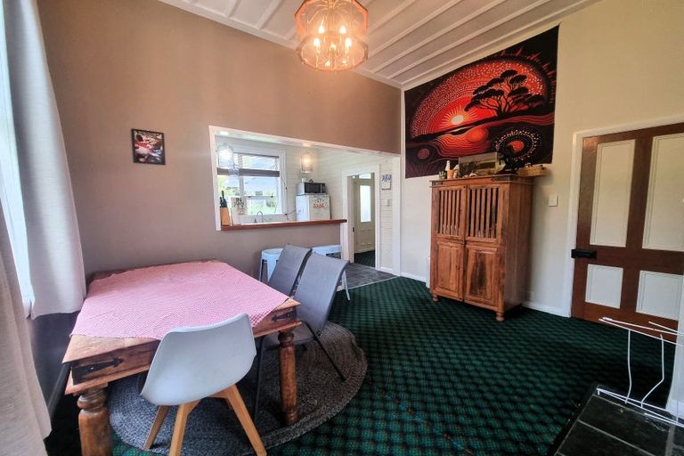 Photo of property in 20 Makomako Street, Pongaroa, 4991