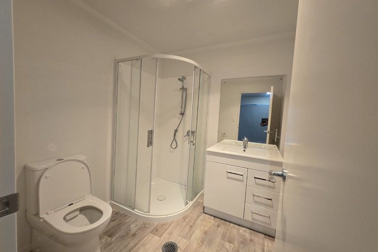 Photo of property in 2/16 Russell Road, Manurewa, Auckland, 2102