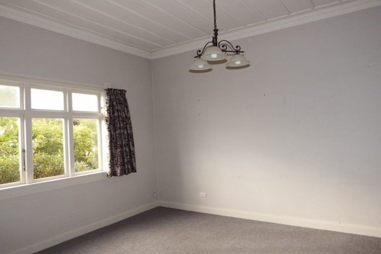 Photo of property in 8 Toia Street, Marton, 4710